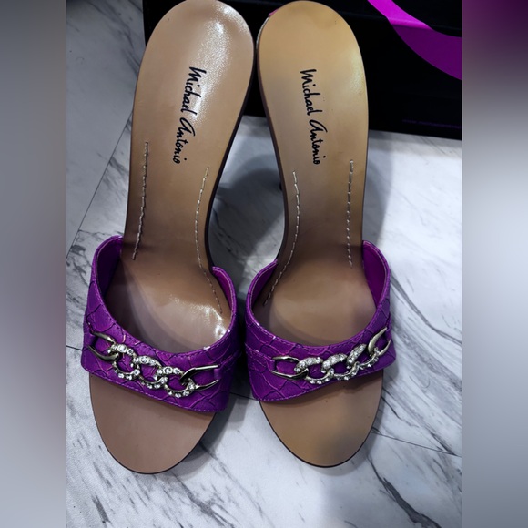 Michael Antonio 4" Croc Embossed Chain SlipOn Heeled Mules Purple Size: 9M w Box - Picture 8 of 11